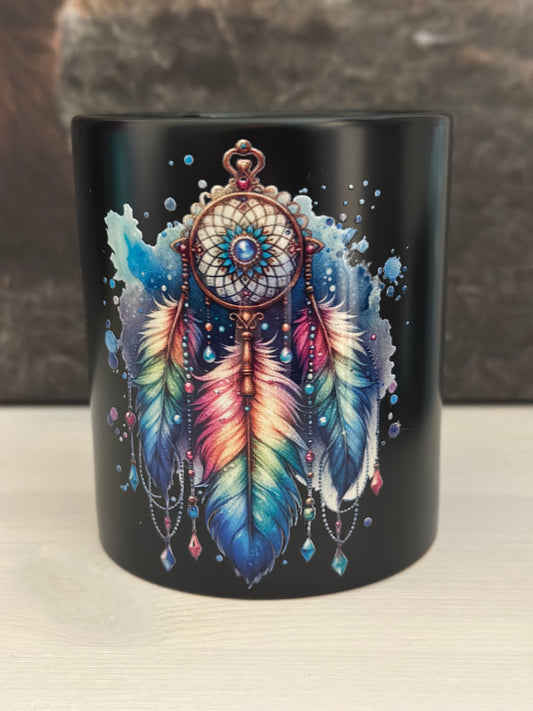 Tasse „Federn bunt“ schwarz