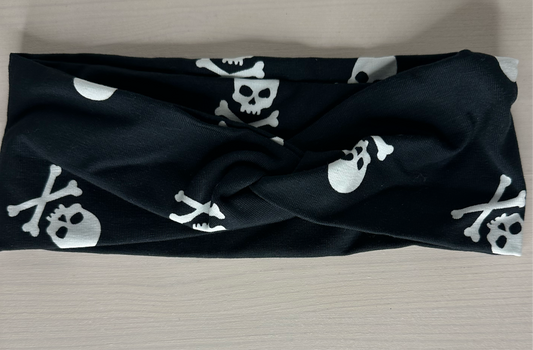 STIRNBAND „BLACK SKULL“ gedreht