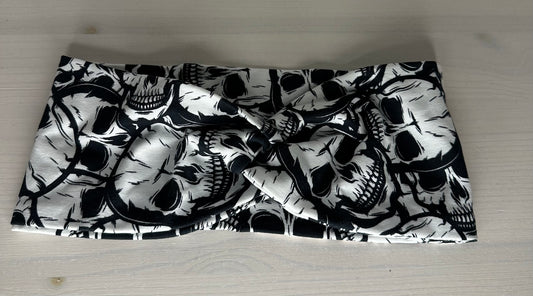 STIRNBAND „SKULL BLACK/WHITE“ GEDREHT