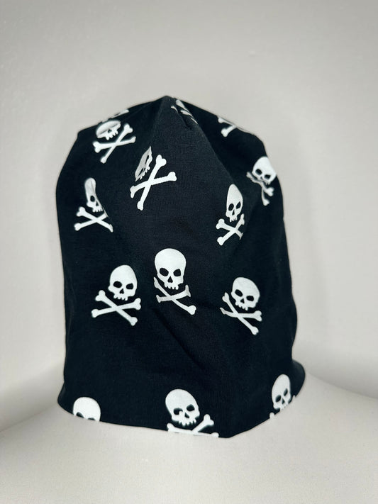 BEANIE MÜTZE „BLACK SKULL“